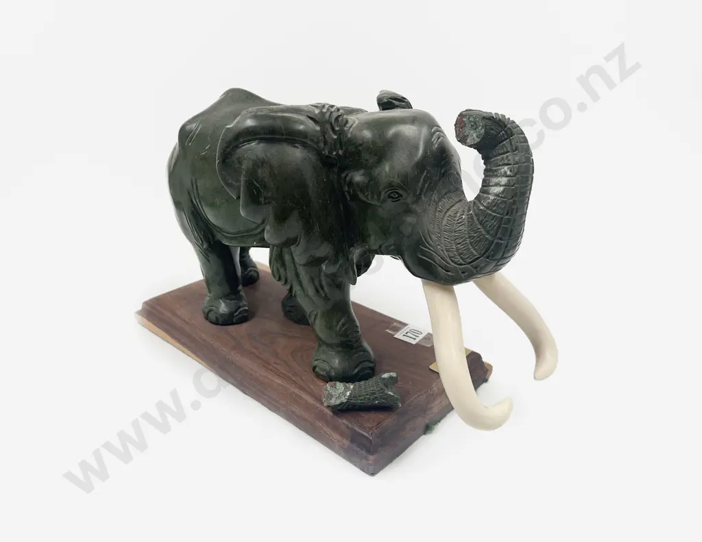 Verdite Elephant by David Ngoasheng (a/f) Image 1++