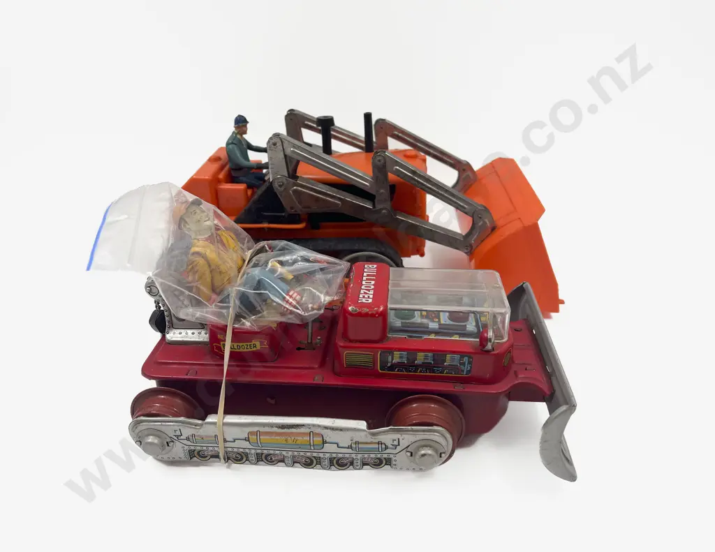 TN Mark Japan Battery Tin Plate Bulldozer & Other in Plastic Image 1++