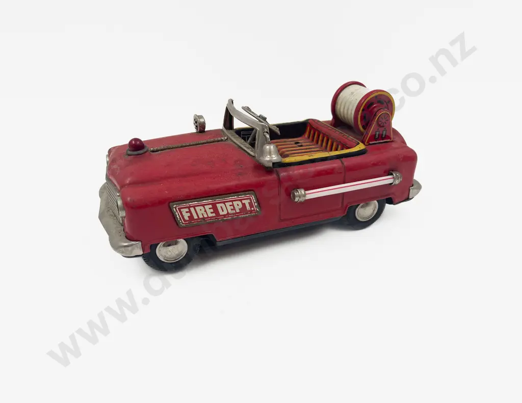 Five Various Tin Plate Locos & Vehicles with Faults Image 1++