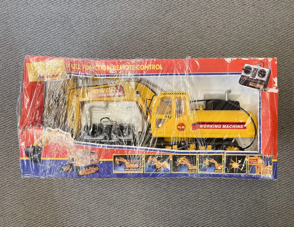 Boxed Large Size Remote Control Power Working Machine Tractor Image 1++