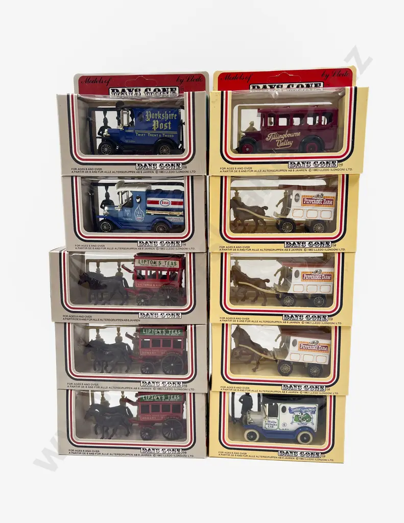 Thirty Three Lledo Boxed Days Gone Models Image 1++