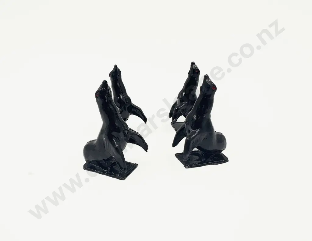 Retail Quantity of Seal Lead Figures Image 1++