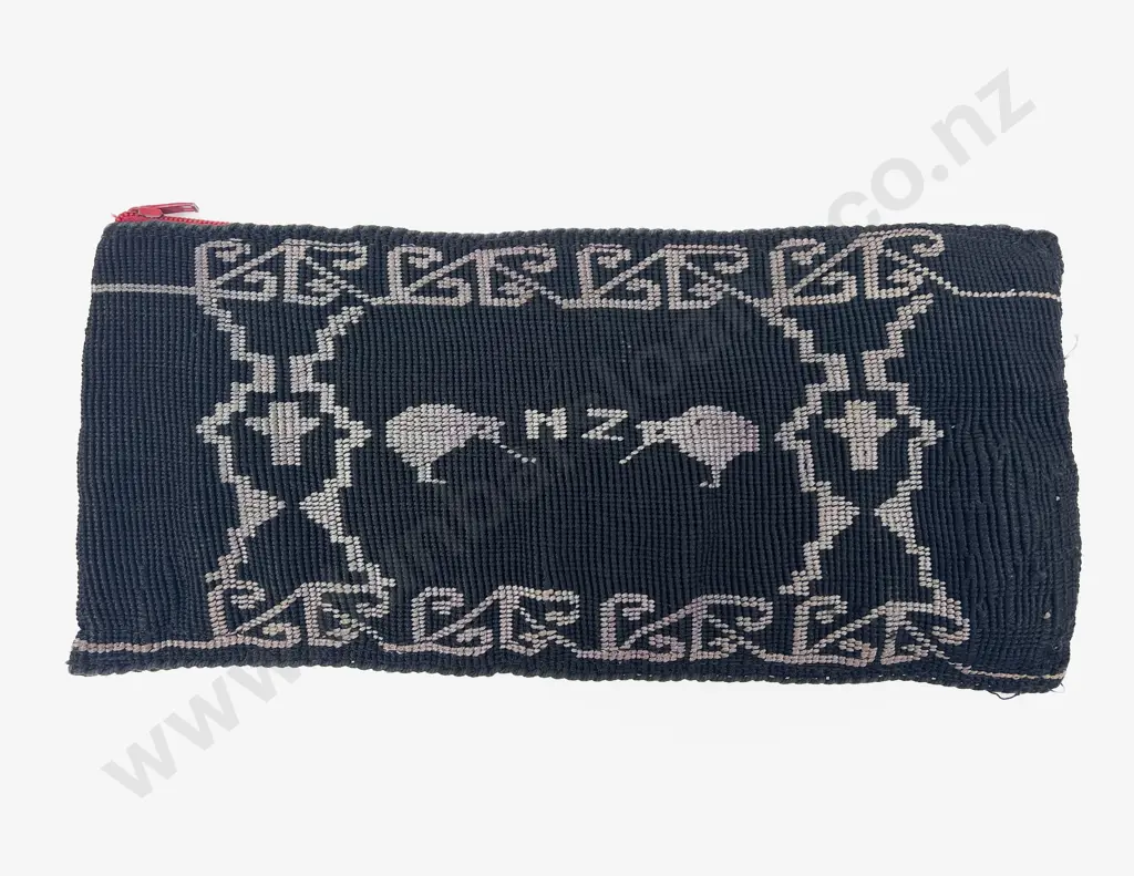Three NZ Purses Image 1++