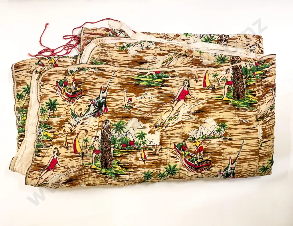 Vintage Kiwiana Patterned Sleeping Bag Image 1++