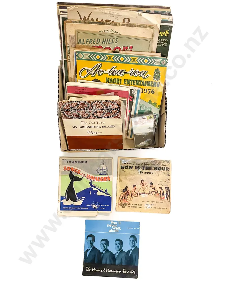 Collection of NZ Vintage Maori Music LPs & 45s Image 1++