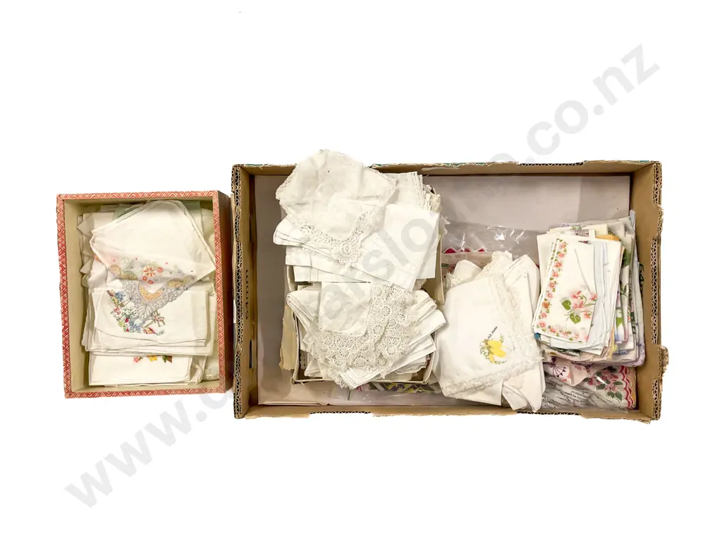 Collection of Lace & Embroidered Hankerchiefs Image 1++