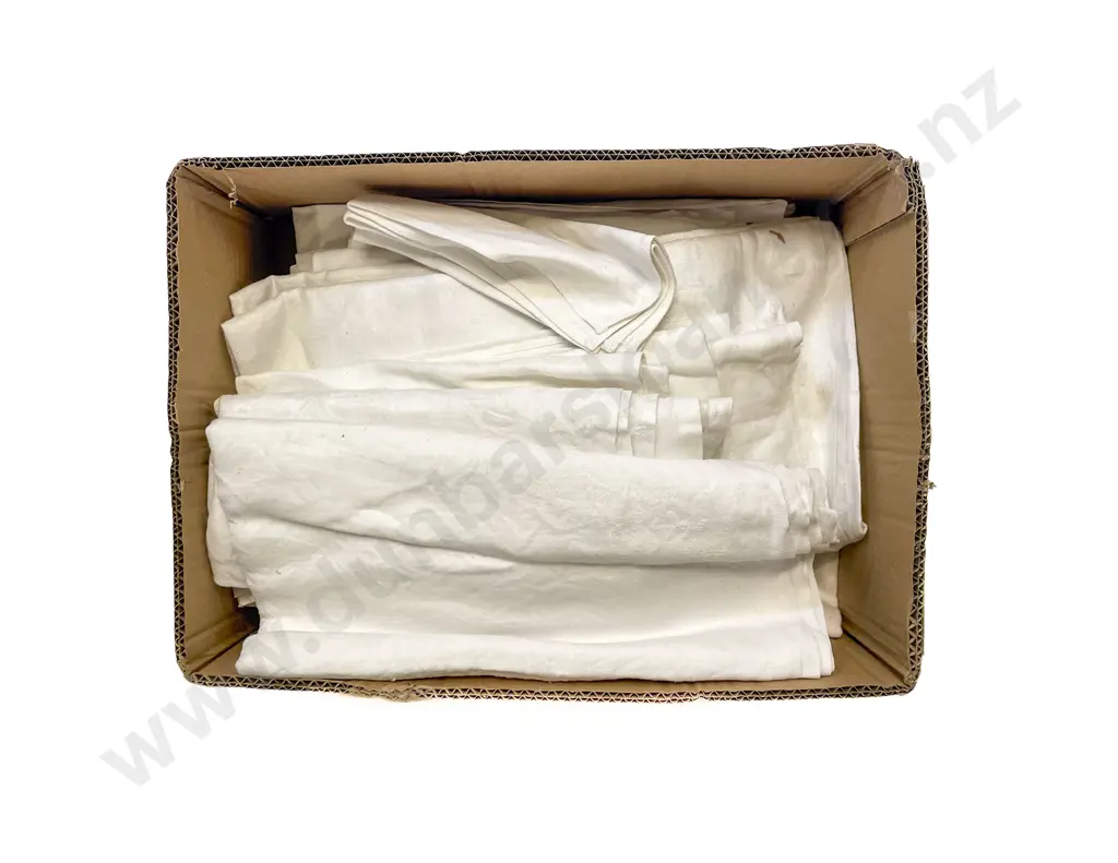 Collection of Vintage Linen Image 1++