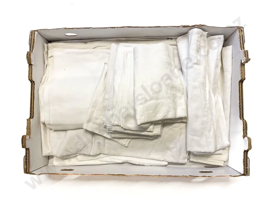 Collection of Vintage Linen Image 1++