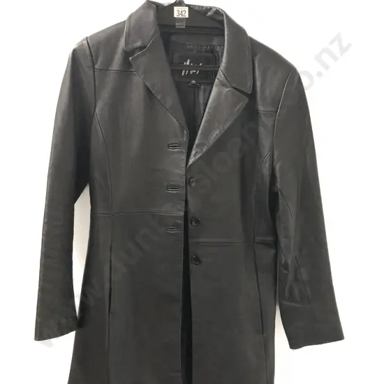 Max Size 10 Ladies Leather Three Quarter Jacket