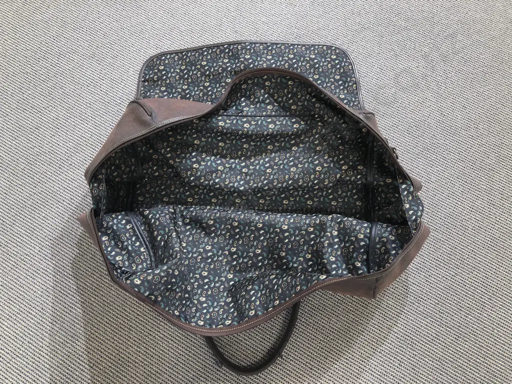 Vintage Brown Leather Overnight Bag Image 1++