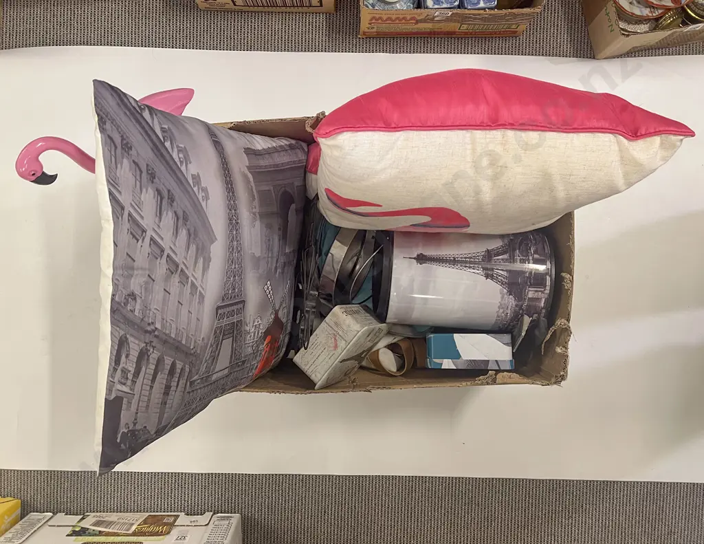 Two Boxes of Quantity of Assorted Decorative Homewares Image 1++