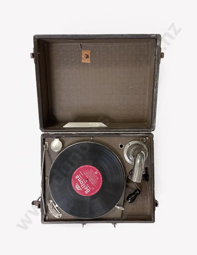 Vintage Record Player in Case Image 1++