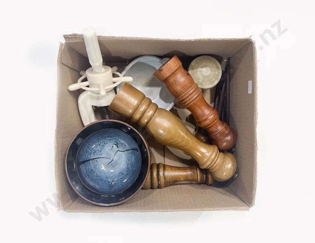 Box Lot of Assorted including Pottery Image 1++
