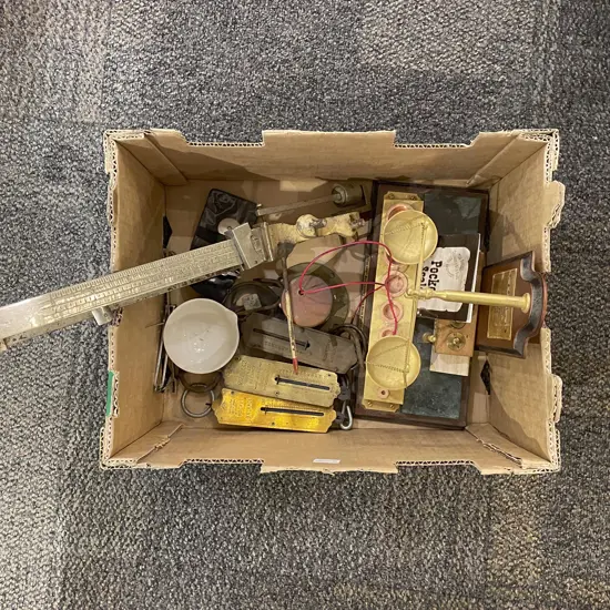 Box Quantity of Assorted Vintage Scales etc
