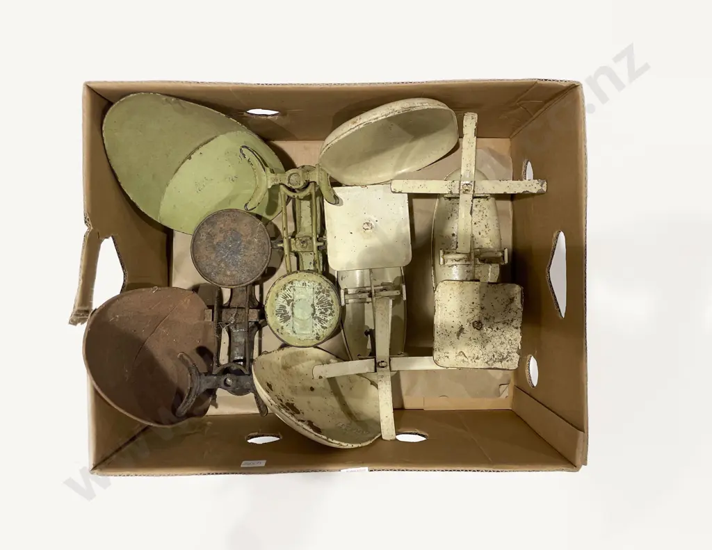 Box of Assorted Vintage Scales Image 1++