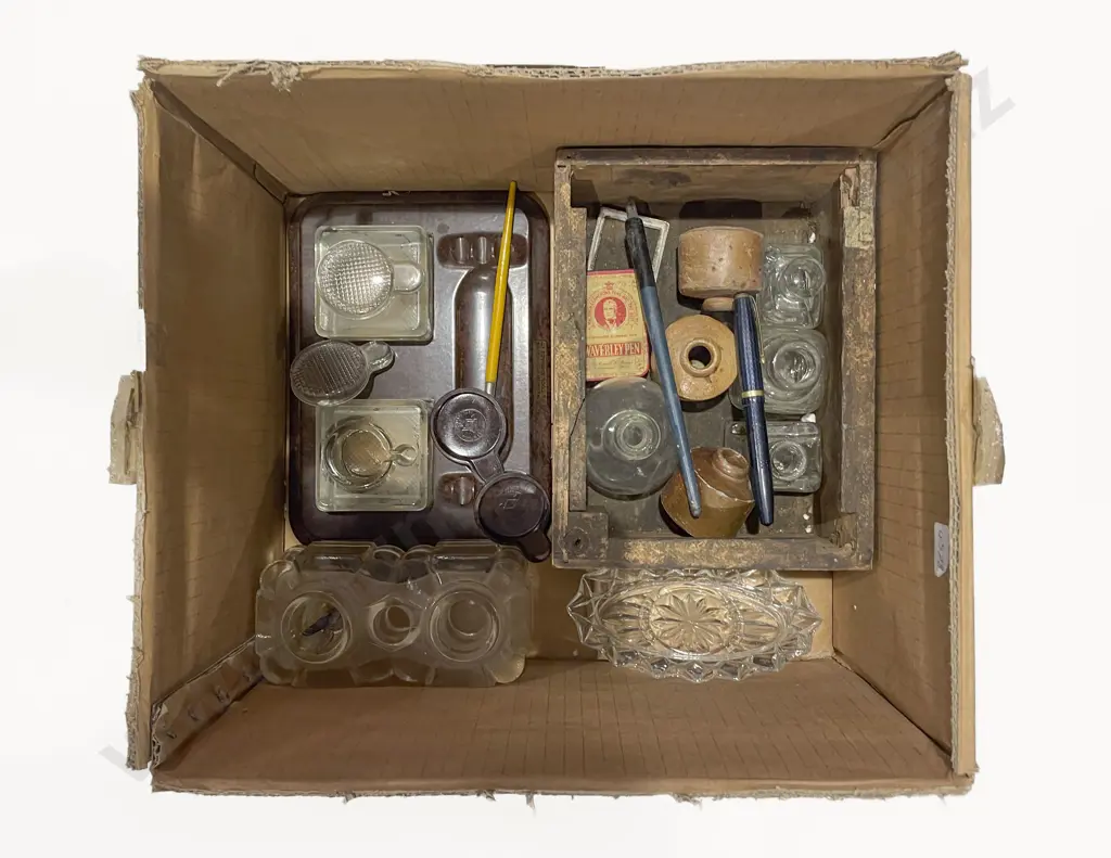 Box of Assorted Vintage Desk Items etc Image 1++