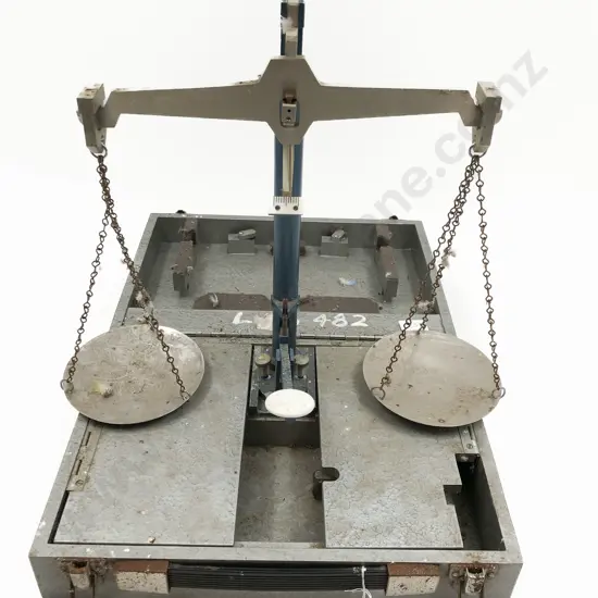 Boxed Chemist Balance Scales