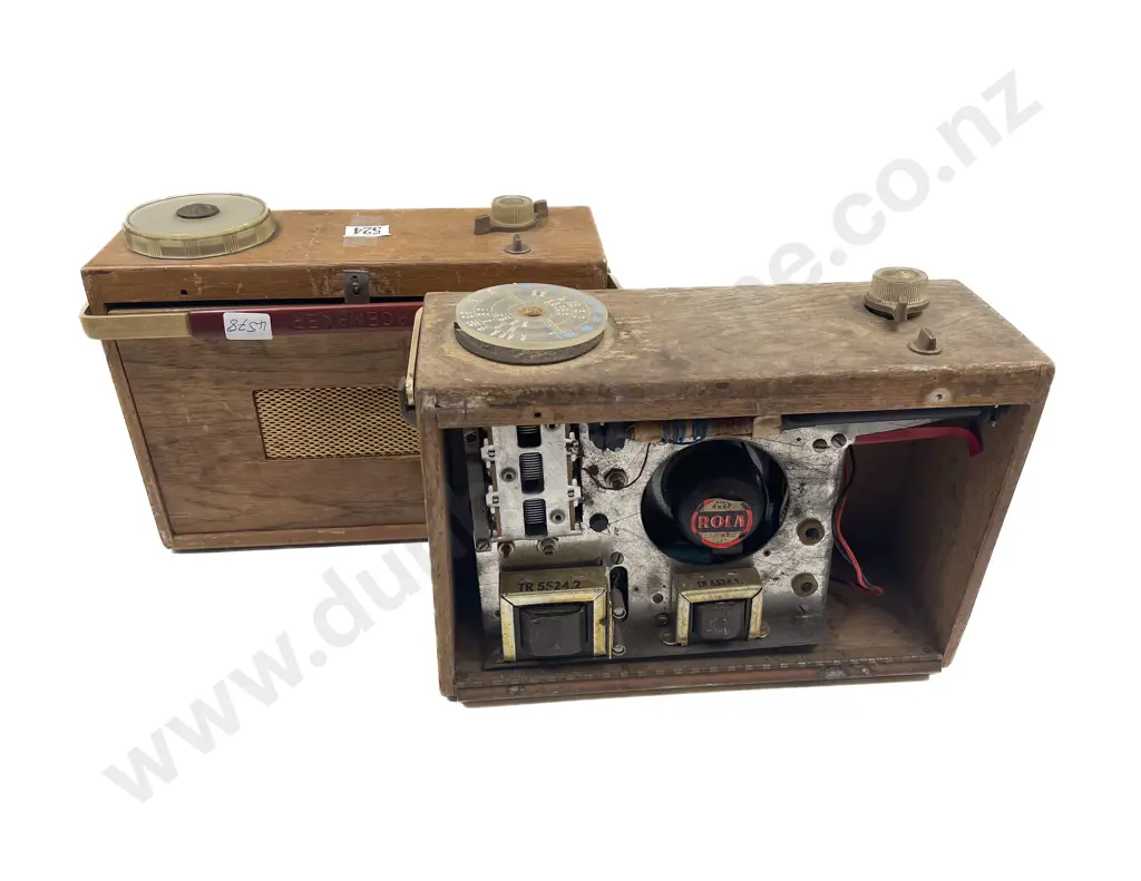 Two Vintage Pacemaker Radios Image 1++