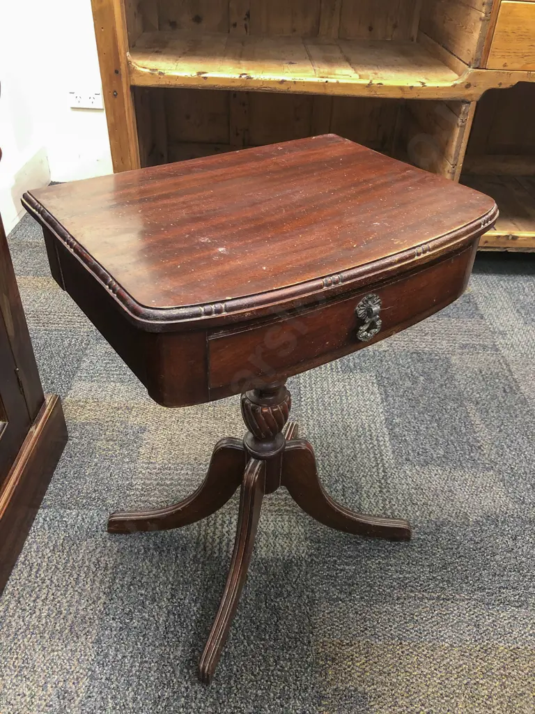 Mahogany Single Drawer Side Table Image 1++