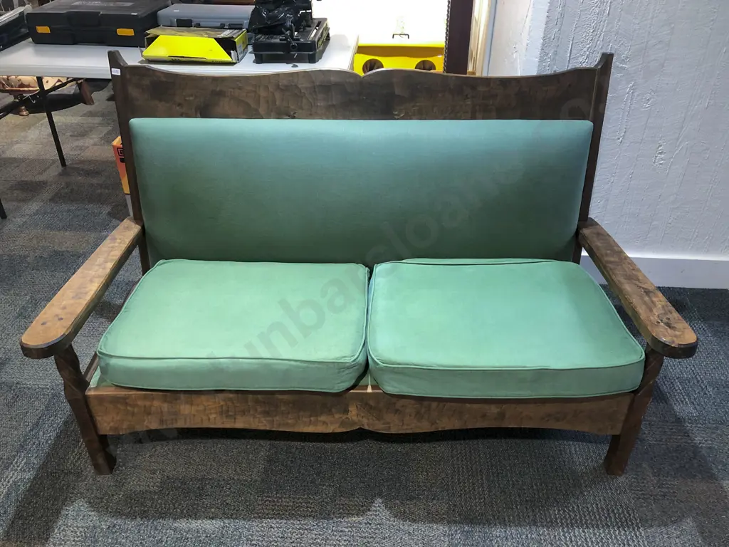 Chapman Taylor Kauri Settee Image 1++