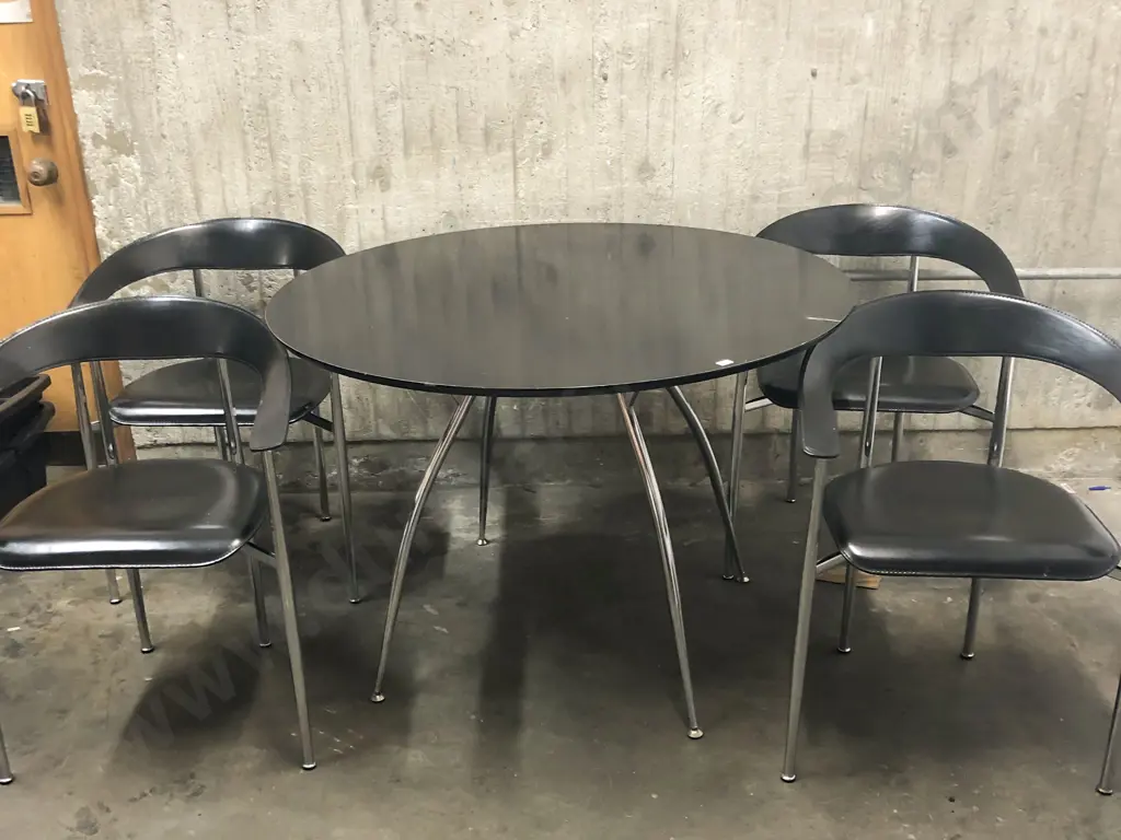 Modern Circular Dining Table and Four Chairs Image 1++