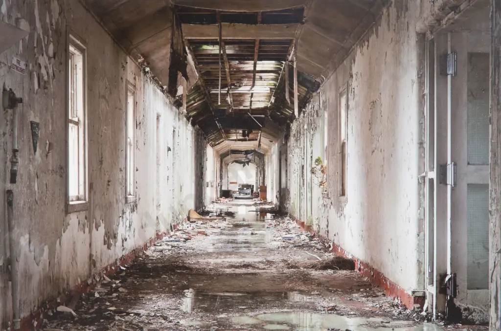 Unknown Photographer - Abandoned Building Interior Image 1++
