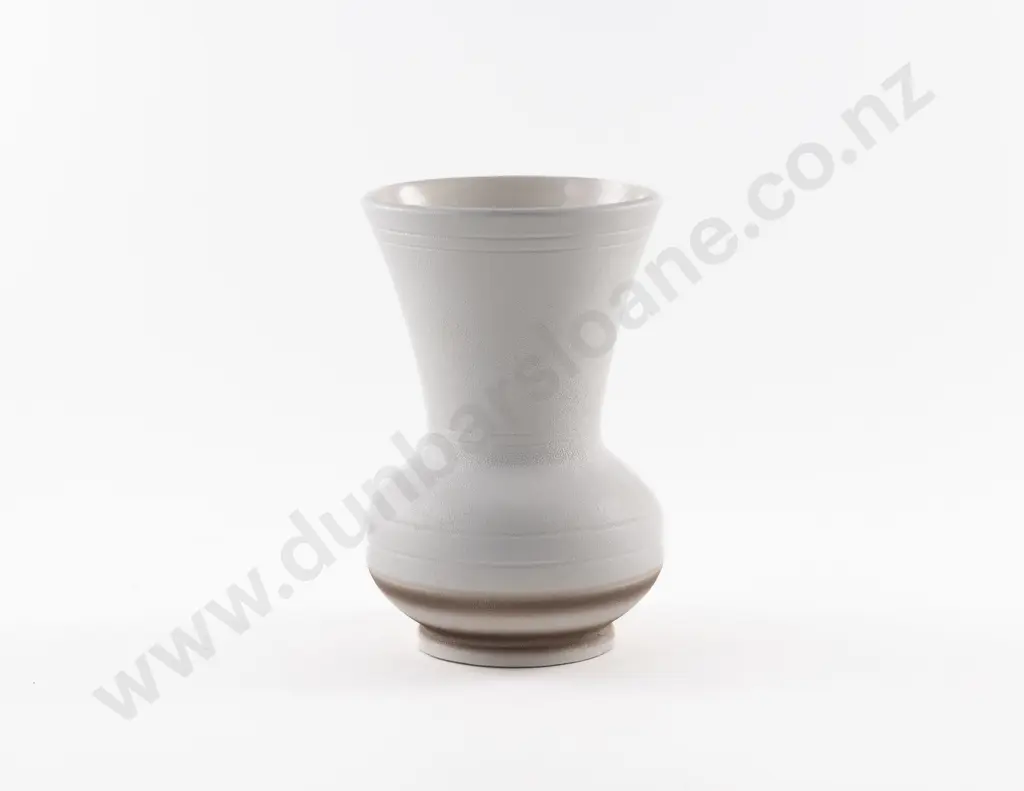Titian Studio Pottery Vase Image 1++