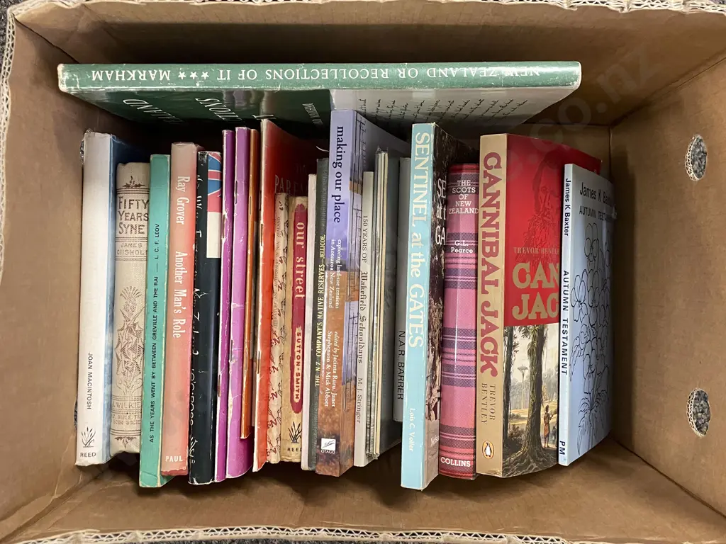 Carton Of Assorted NZ Books & Booklets Image 1++