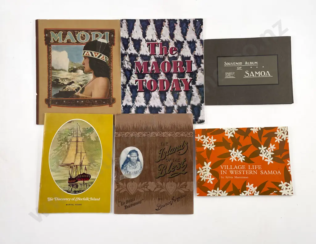 6 Vintage Maori & Pacific Tourist Booklets Image 1++