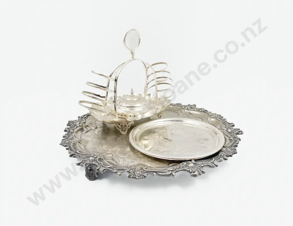 Large S/P Display Tray together with Plated Coin Dish Image 1++