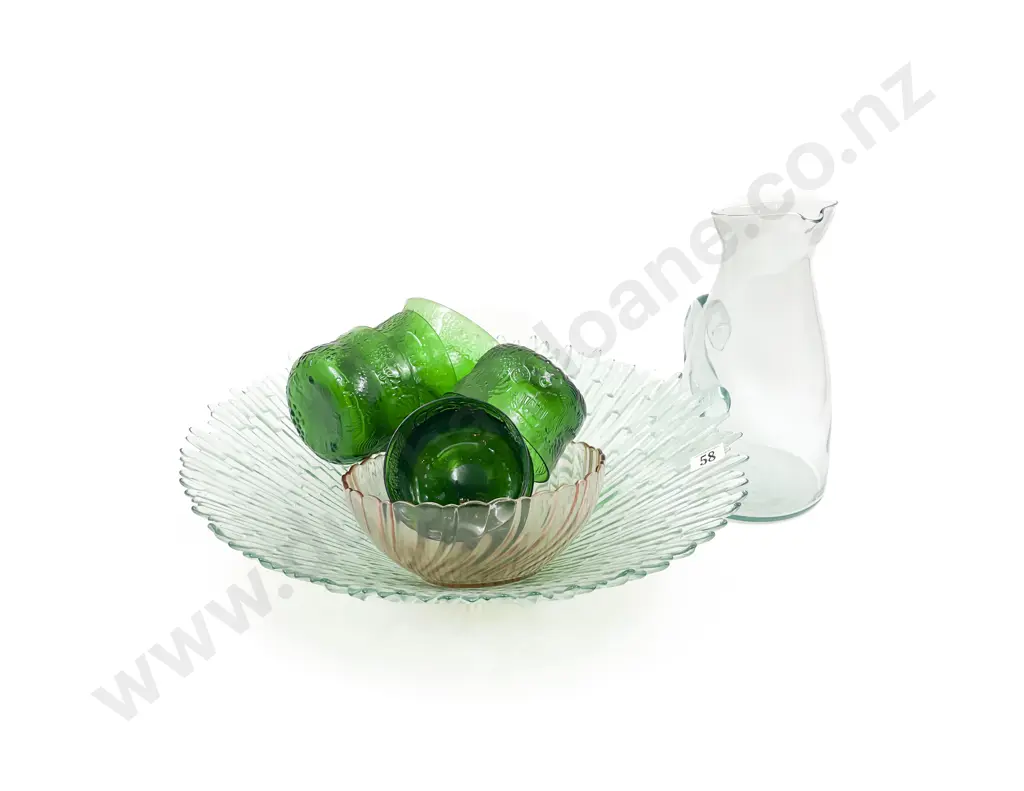 Quantity of Assorted Decorative Glass Serving Ware etc Image 1++