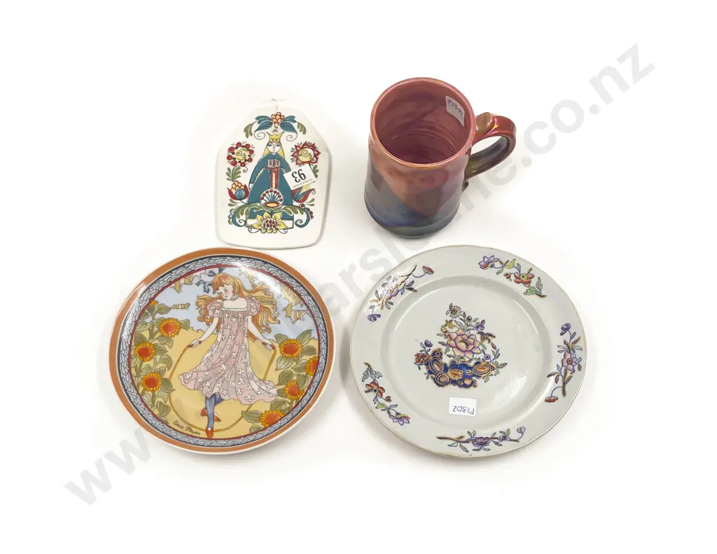 Marjorie Smith Pottery Mug & Three Others Image 1++