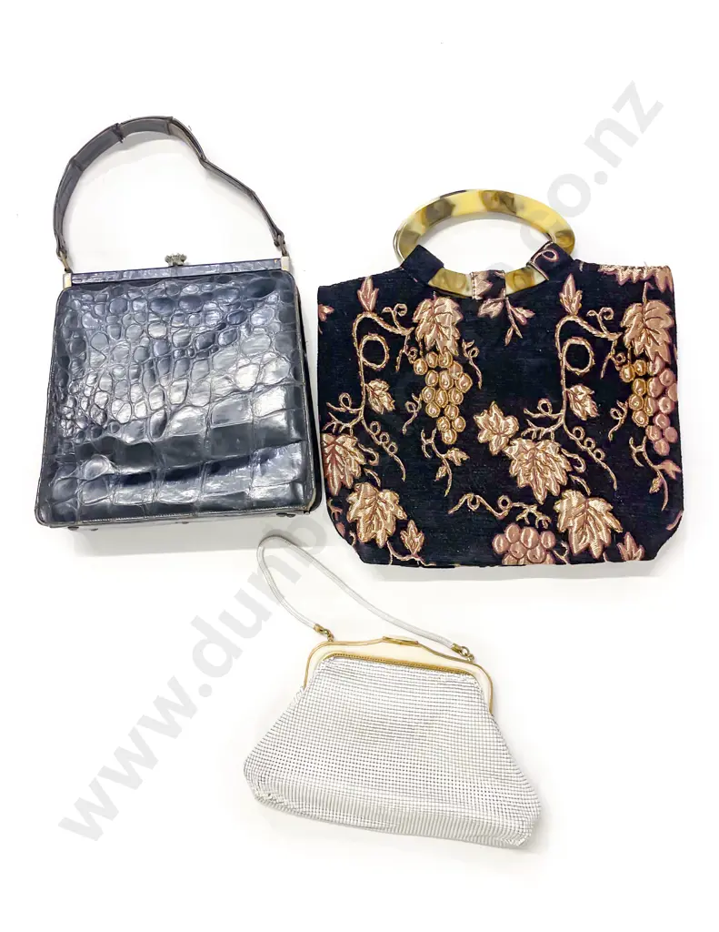 Box Quantity of Assorted Vintage Bags etc Image 1++