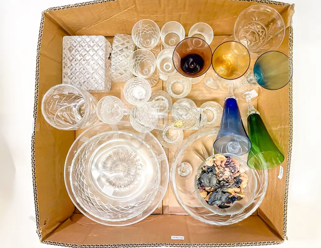 Quantity of Assorted Crystal & Glassware including Stuart Image 1++