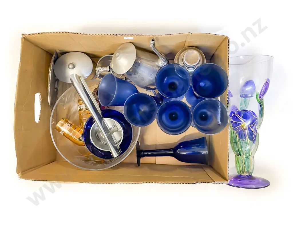Box Quantity of Assorted Glassware etc Image 1++