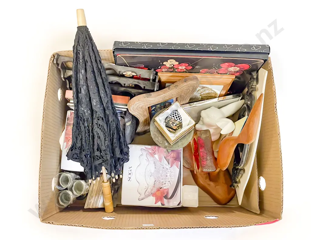 Quantity of Assorted Ornaments & Decorative Homewares Image 1++