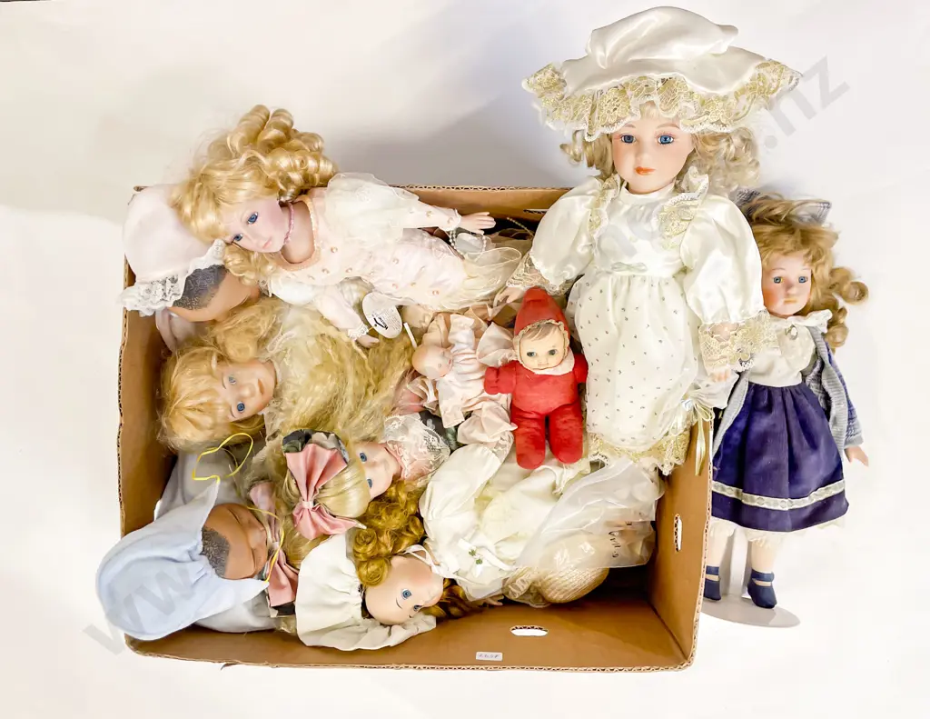 Box of Assorted Vintage Dolls Image 1++