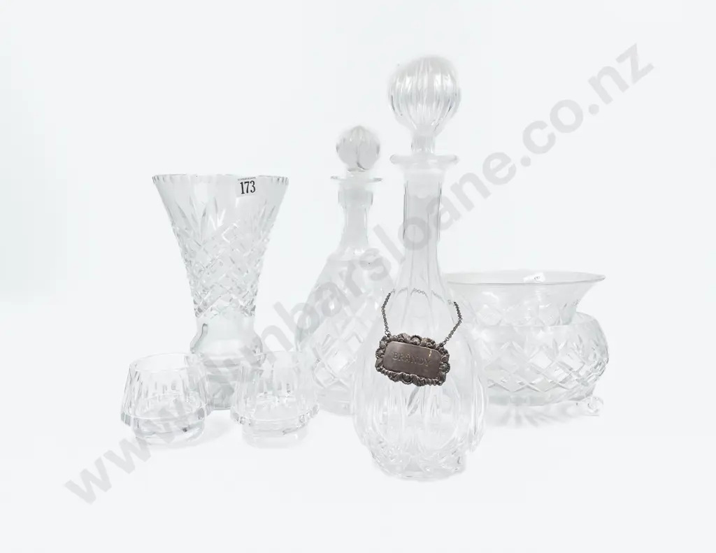 Quantity of Assorted Crystal & Glassware including Decanter and Trumpet Vase Image 1++