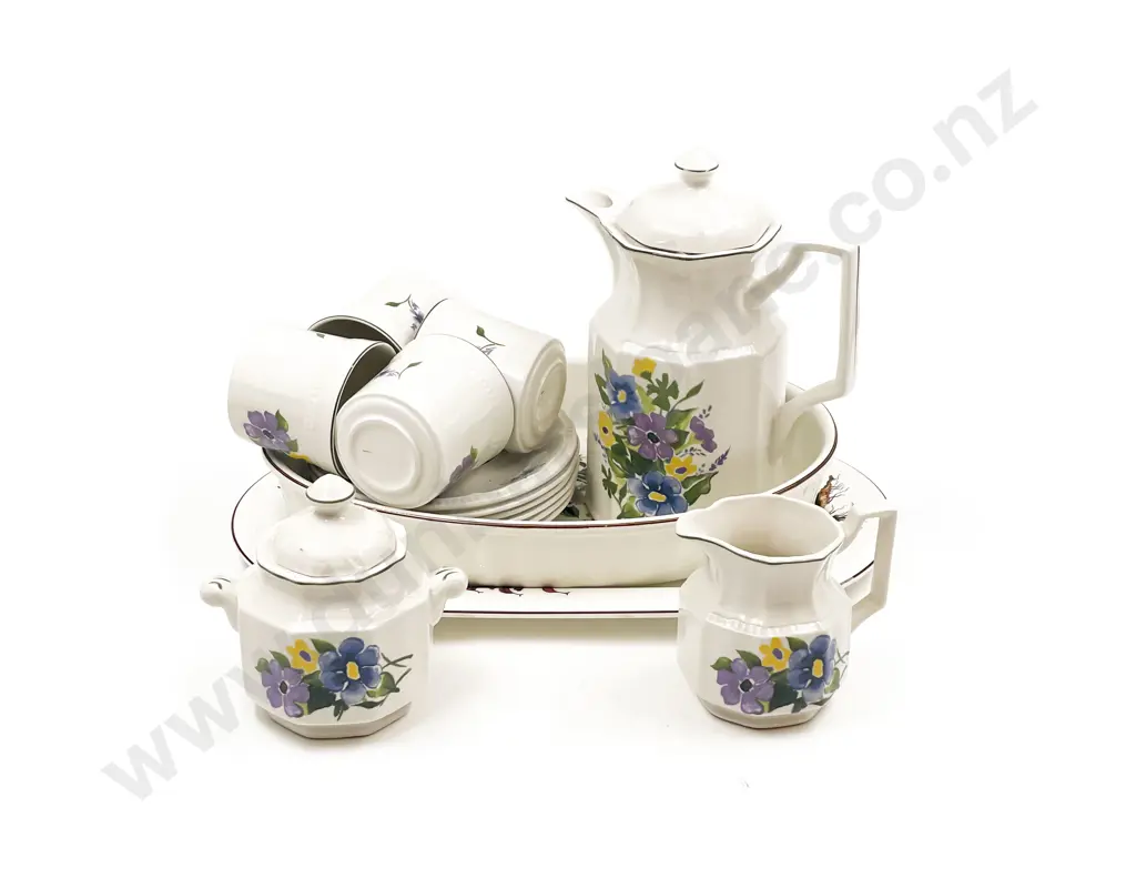 Quantity of Assorted Ironstone China Image 1++