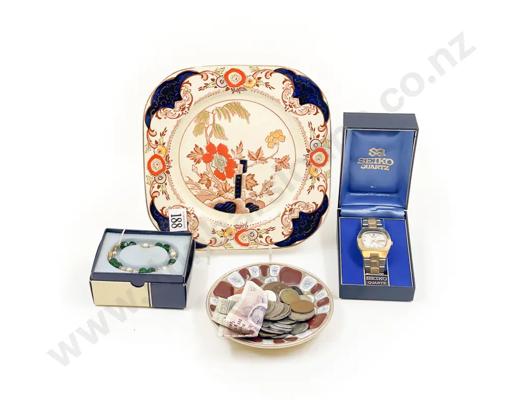 Boxed Seiko Wristwatch together Loose Coinage and Others Image 1++