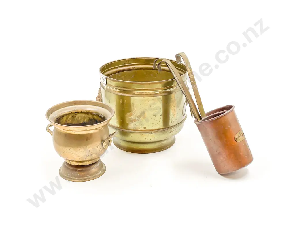 Brass Planter together with Copper Measures etc Image 1++