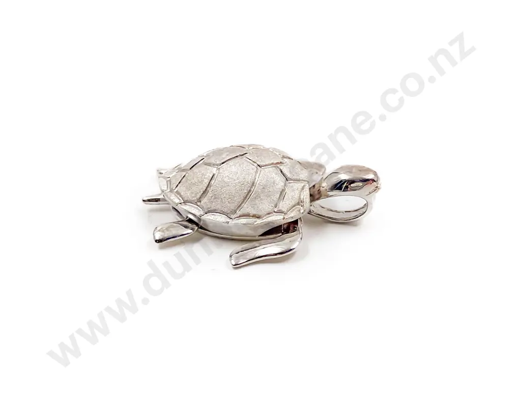 925 Articulated Turtle Pendant Image 1++