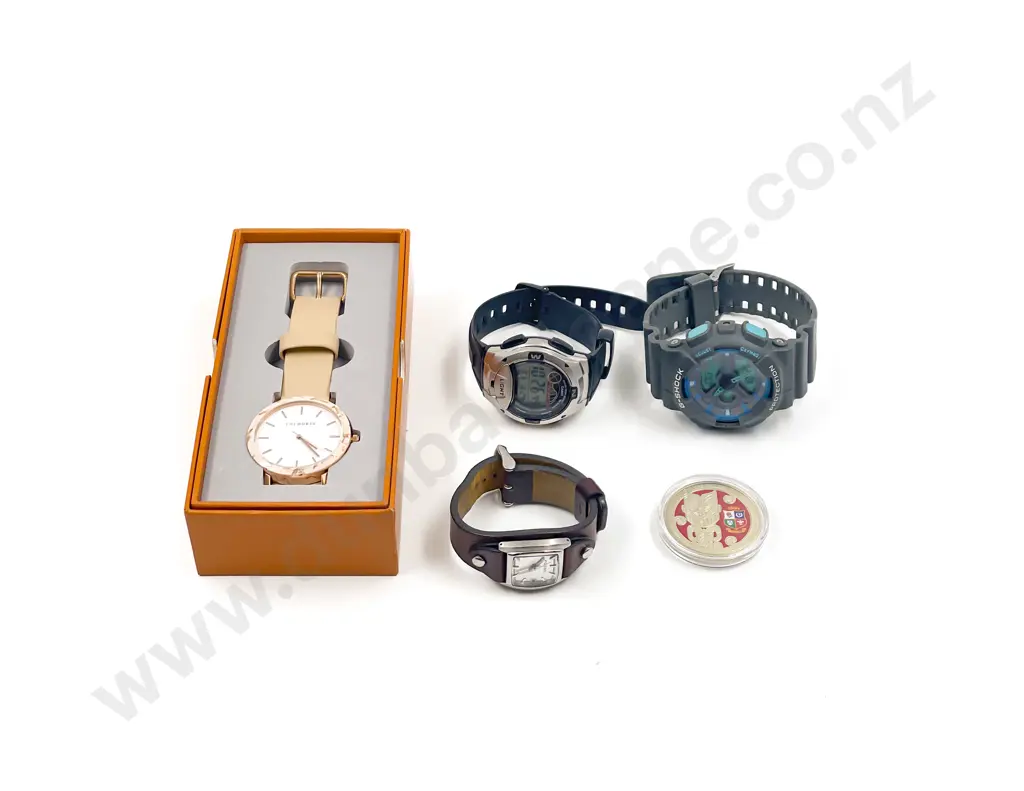 Ladies Wrist Watch 'The Horse' with Three Others and Coin Image 1++