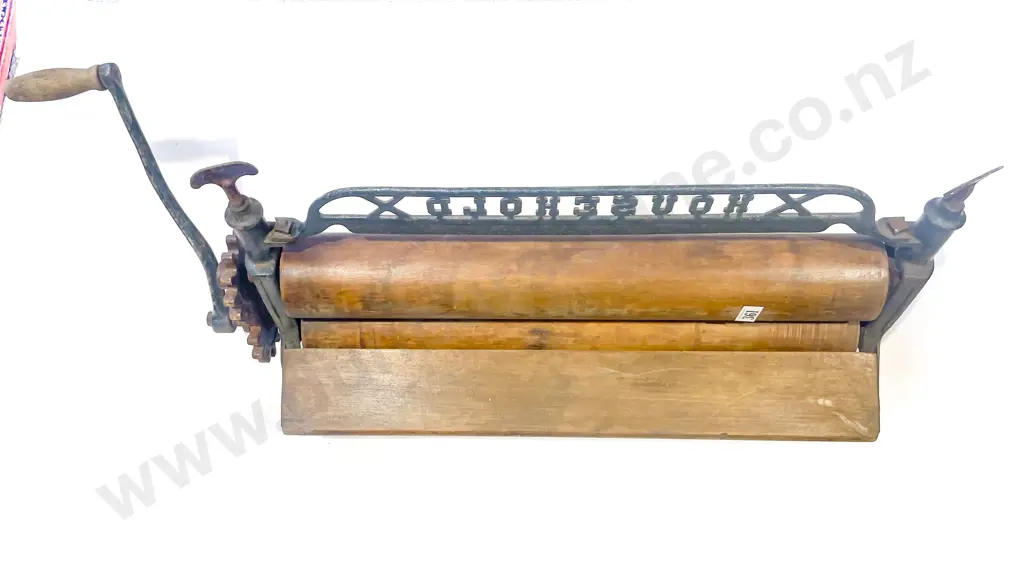 Vintage Mangle Image 1++