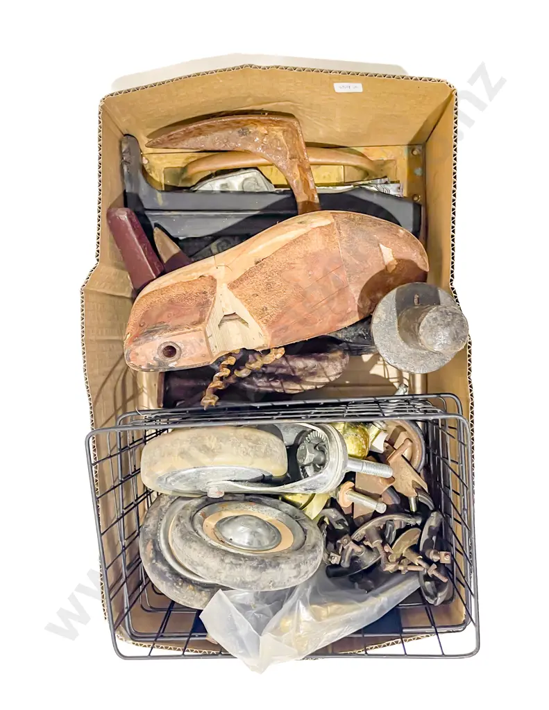 Vintage Sewing Machine together with Box of Assorted Metalware etc Image 1++