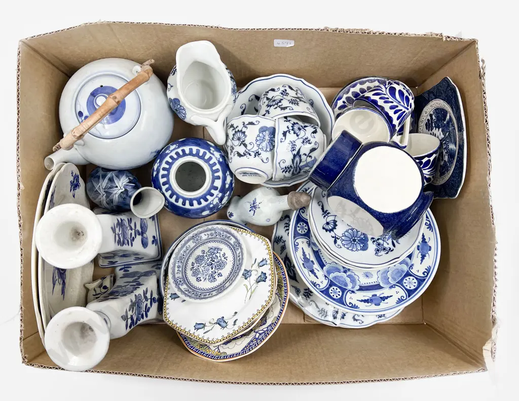 Box of Assorted Blue & White China etc Image 1++
