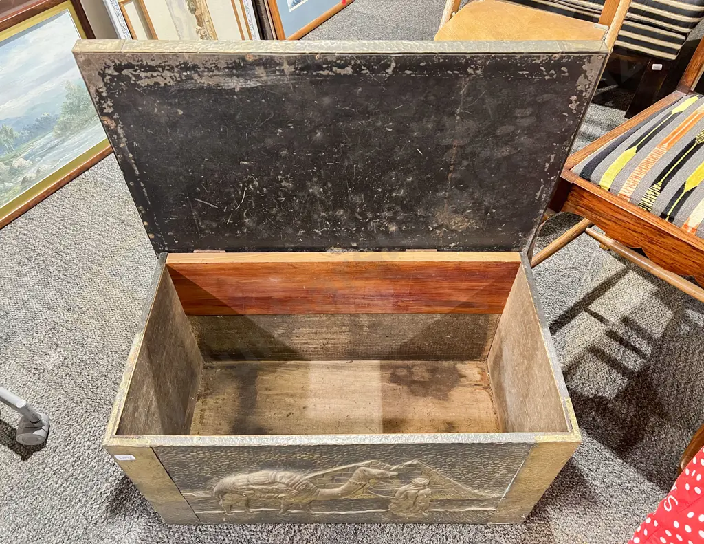 Embossed Brass Coal Box Image 1++