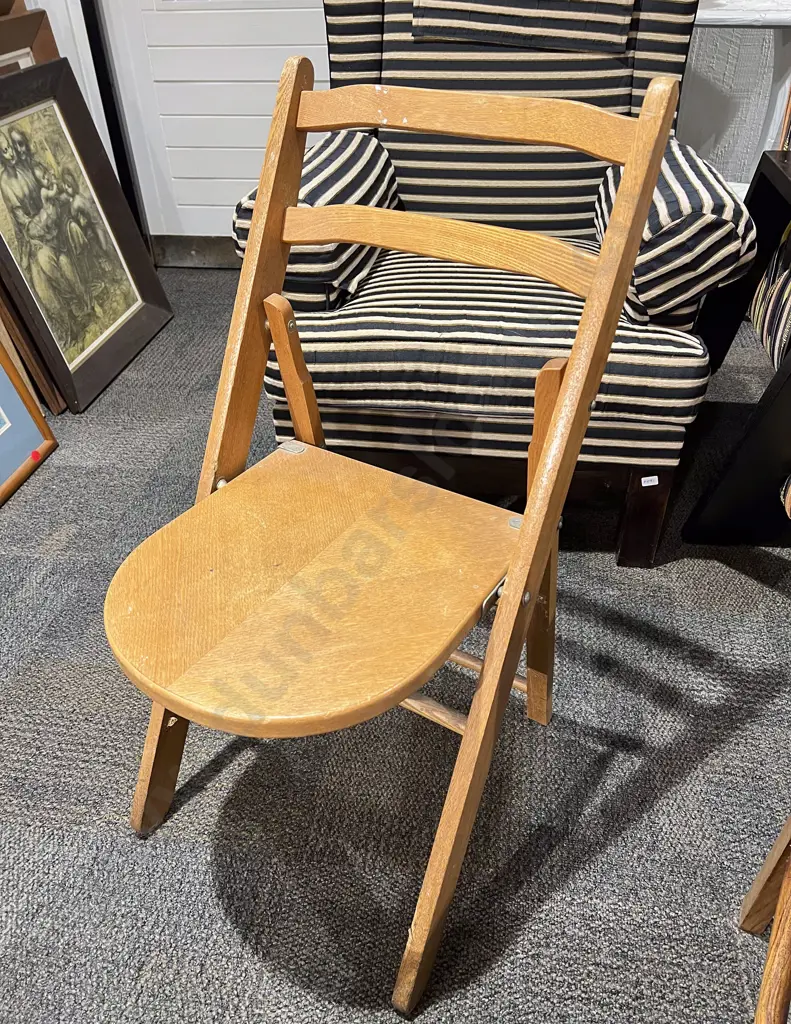 Vintage Oak Folding Chair Image 1++