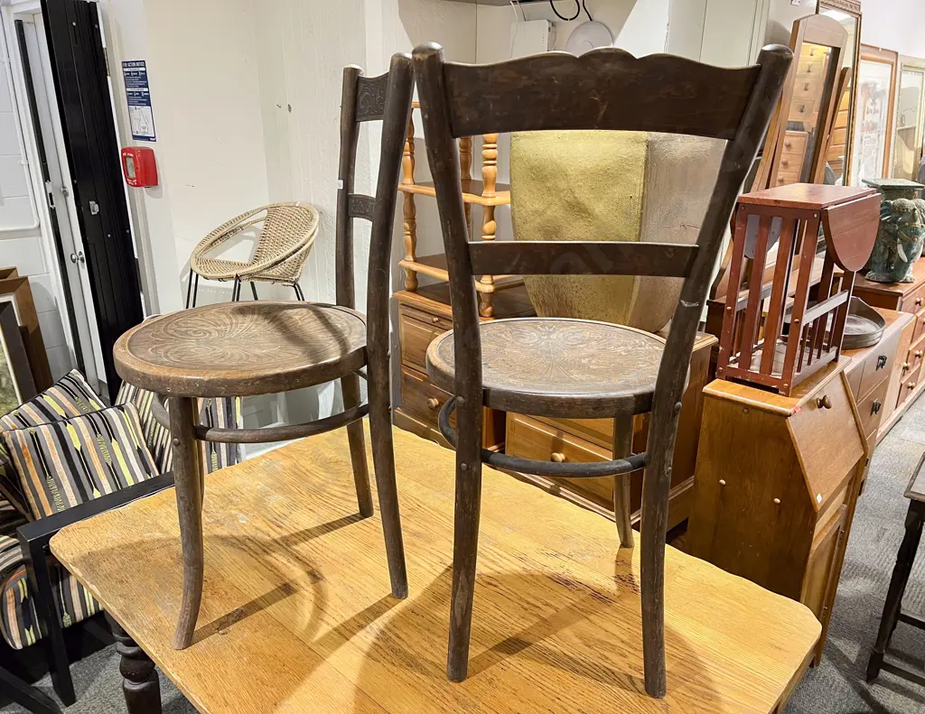 Five Bentwood Chairs Image 1++