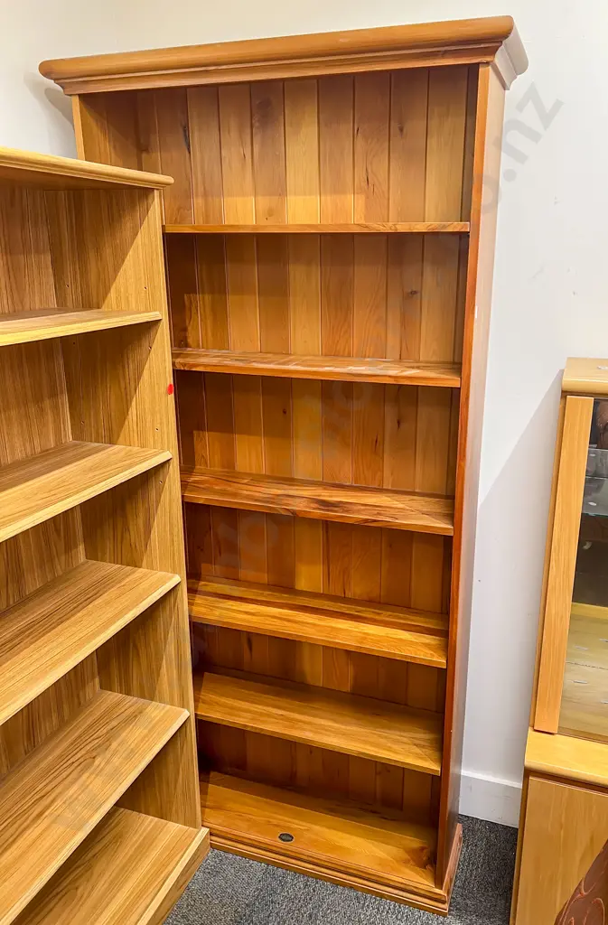 NZ Made Bookcase Image 1++